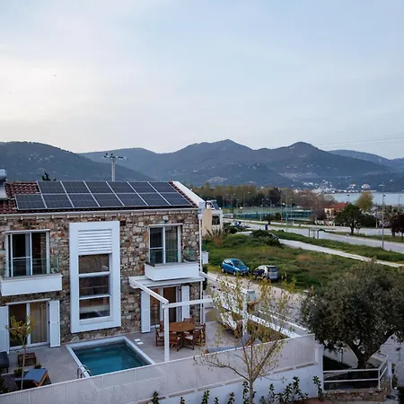 Villa Petritis