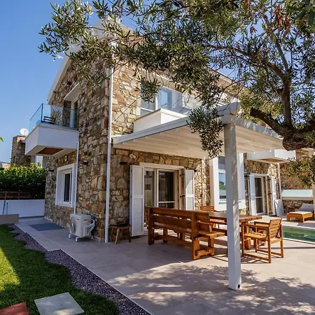 Villa Petritis