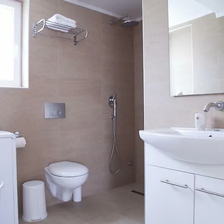 וילה Petritis Nea Iraklitsa