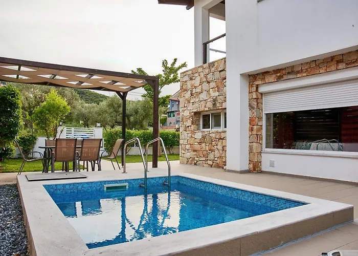 Villa Petritis *